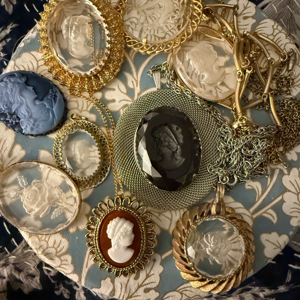CAMEO SALE!! - Picture 2 of 2